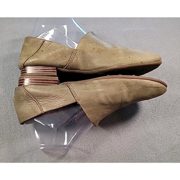 B.O.C. Born Light Tan Moc Loafers – Women’s 7.5M - Picture 4 of 8